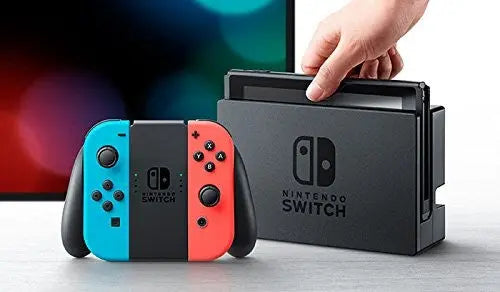 Console Nintendo Switch avec paire de Joy-Con Bleu et Rouge nintendo