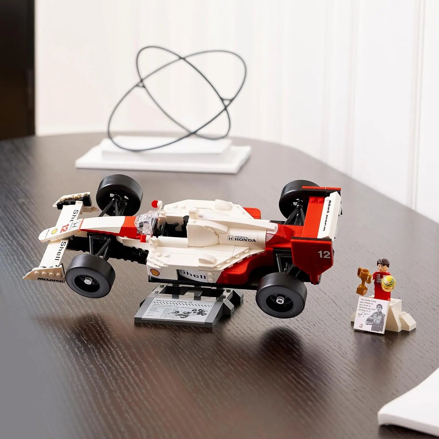 lego 10330 LEGO Icons McLaren MP4/4 et Ayrton Senna lego