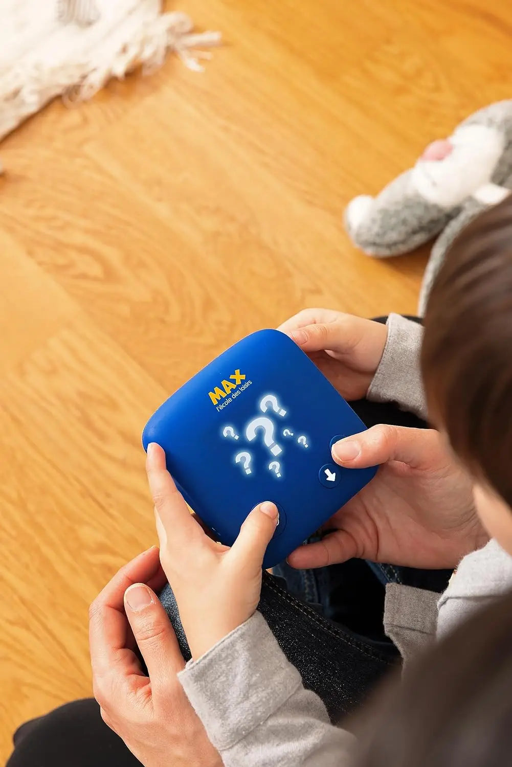 jouet pour enfant Ecole des loisirs Max la boîte à histoires Sidj