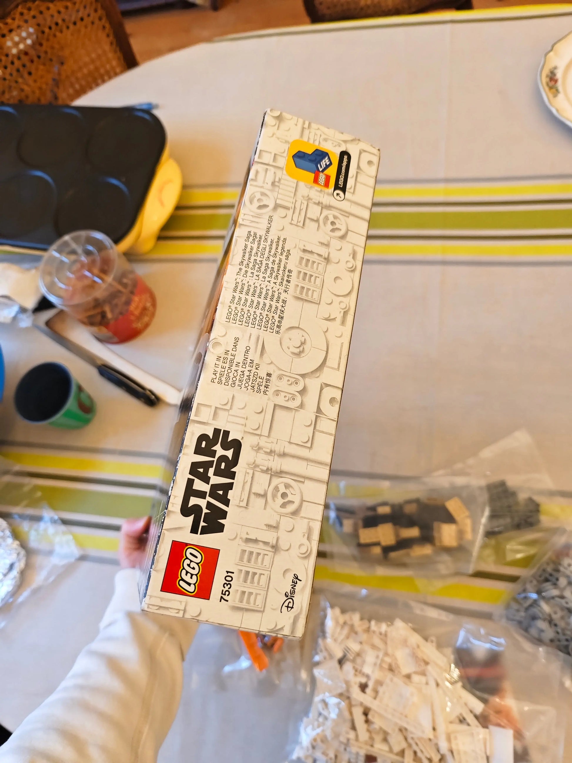 lego LEGO 75301 Star Wars Le X-Wing Fighter de Luke Skywalker, Jouet Vaisseau Spatial, Figurines, Princesse Leia, Droïde R2-D2, lego 75301 LEGO