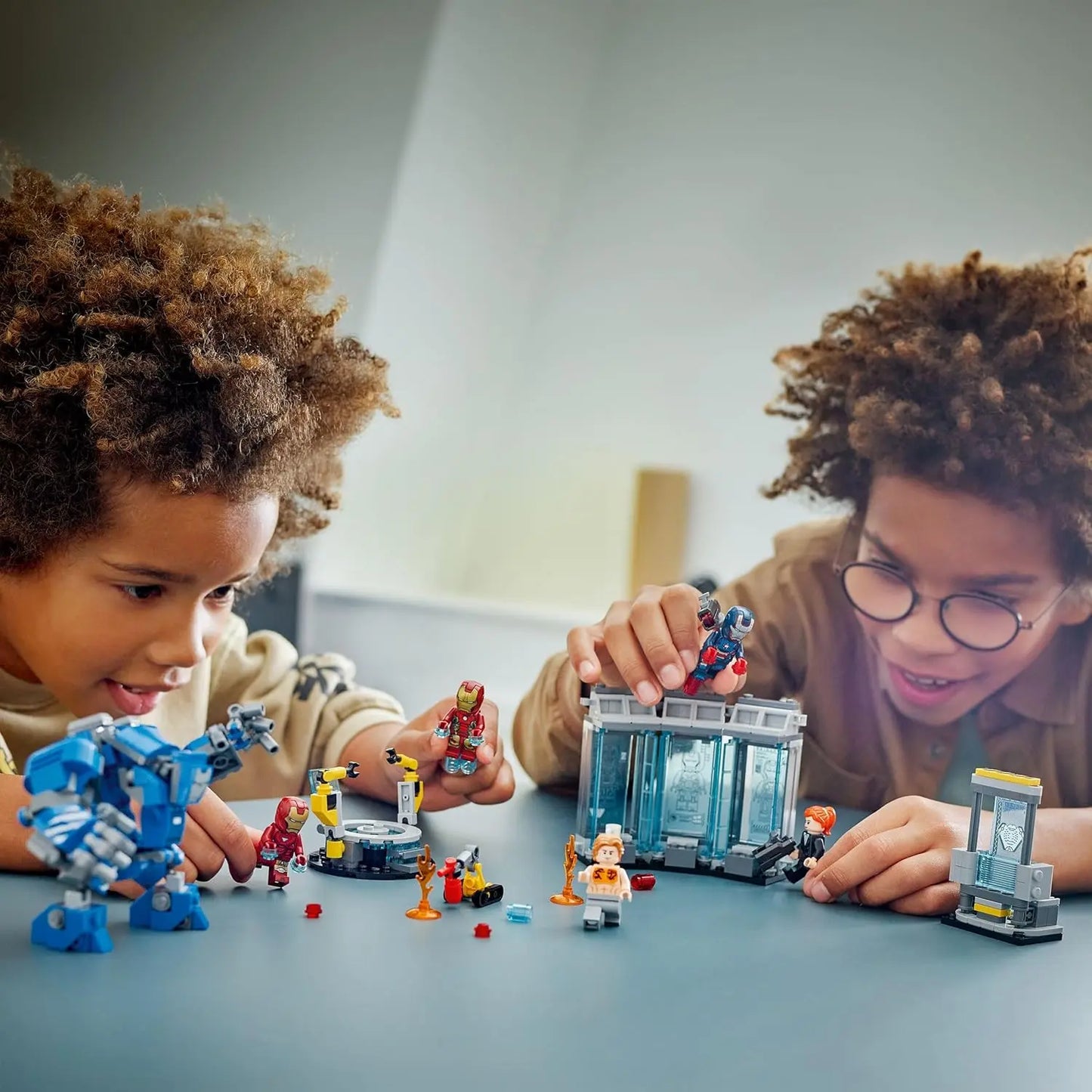 Jouets LEGO MARVEL 76315 - Le Laboratoire d'Iron Man : La Salle des Armures LEGO