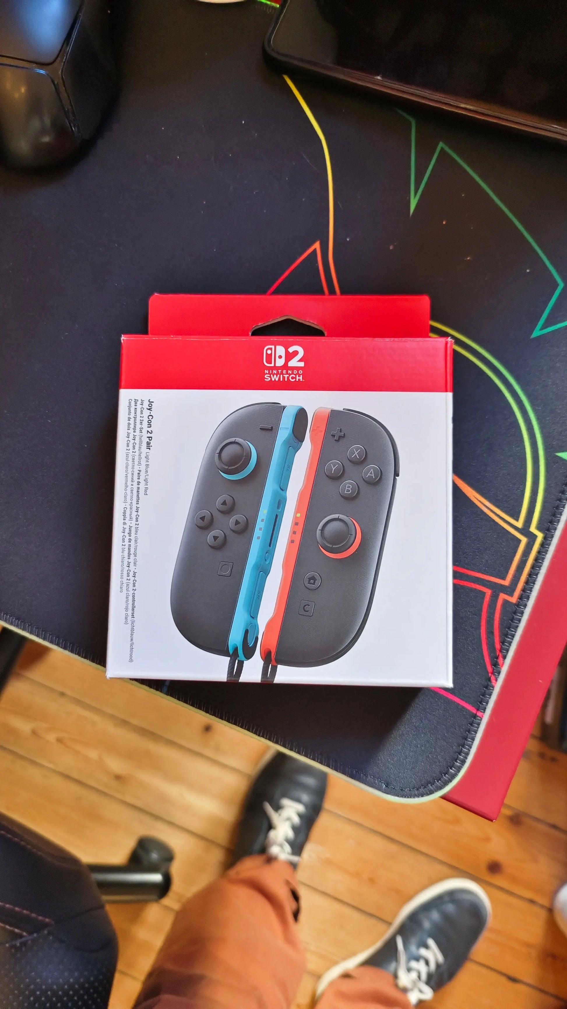 Accessoires Gaming Manettes Joy-Con gauche et droite pour Nintendo Switch "Paire de manettes Joy-Con 2 gauche bleu clair & droite rouge clair Nintendo Switch 2 " Nintendo