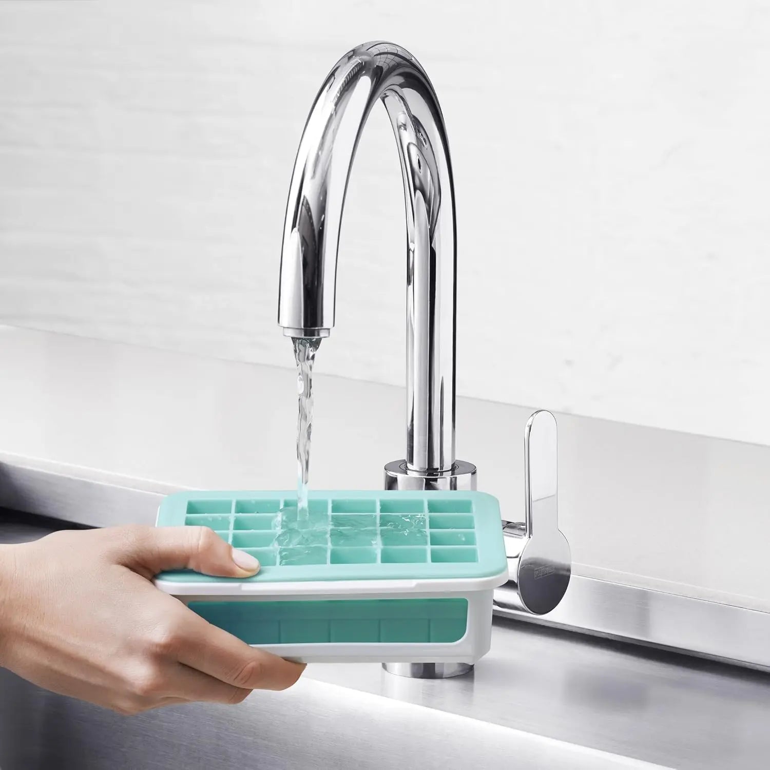 Cuisine & Art de la Table OXO Good Grips — Bac à Glaçons Silicone avec Couvercle | 48 Petits Glaçons | Empilable OXO