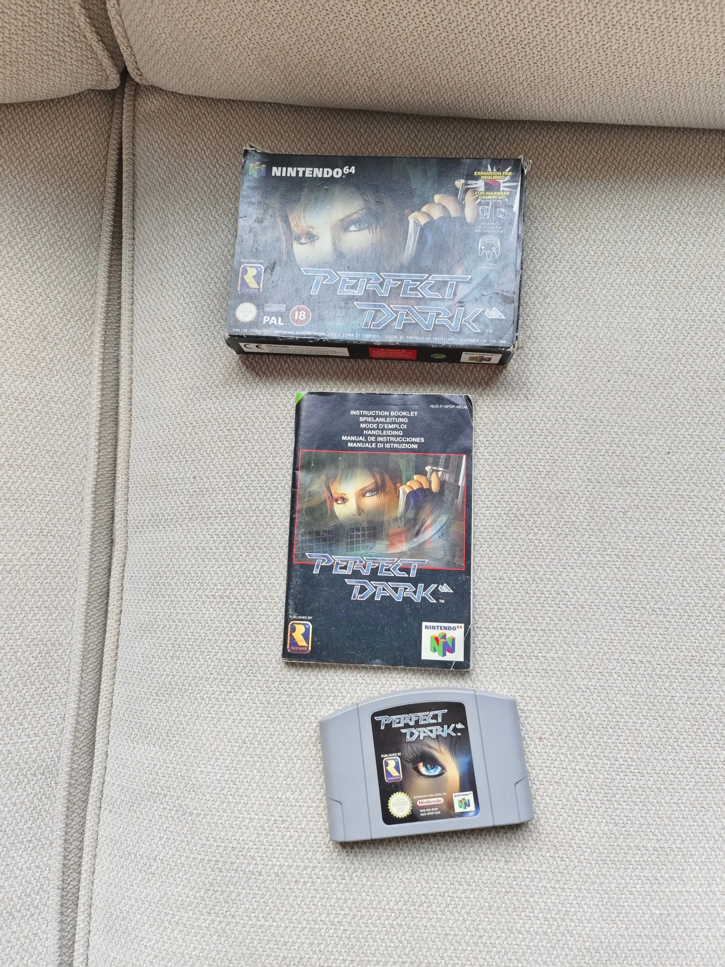 Jeux vidéo Perfect Dark - Nintendo 64 Nintendo